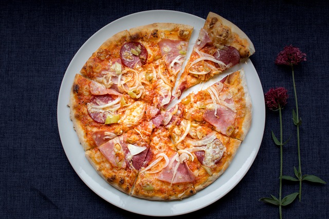 Pizza Schinken